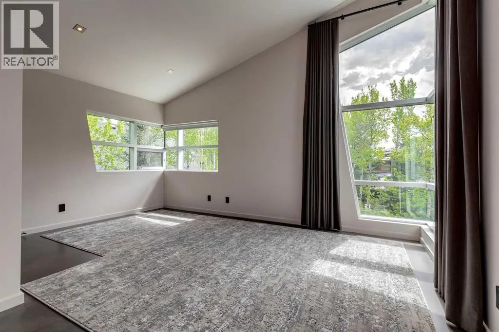 25 Posthill Drive SW