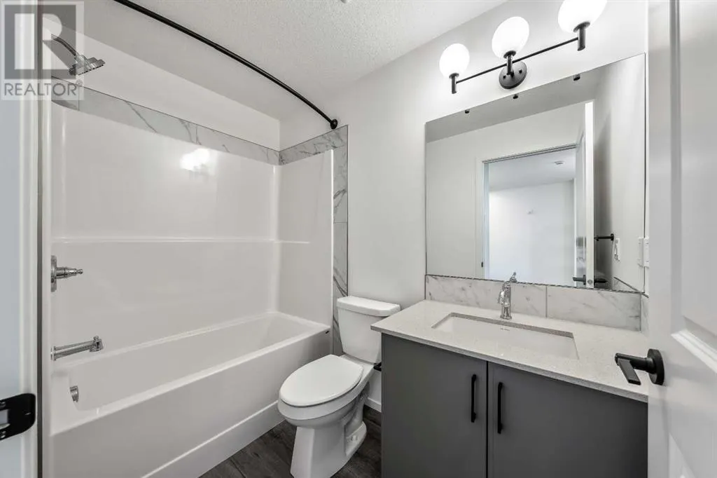 213, 140 Mahogany Street SE