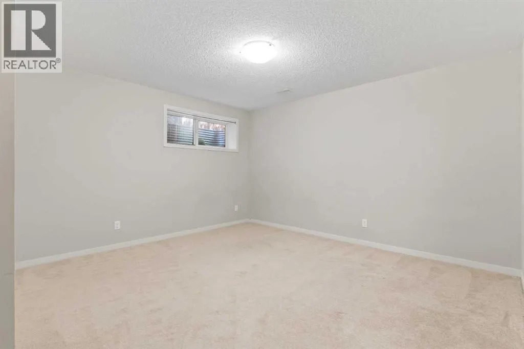 77 Auburn Glen Common SE