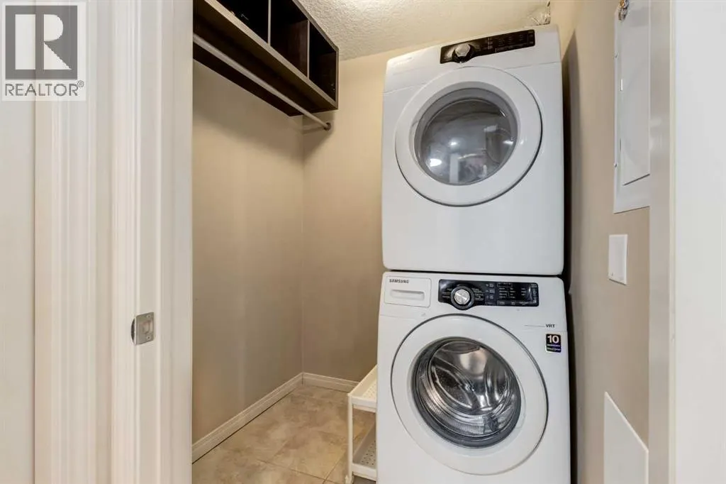 106, 102 Cranberry Park SE