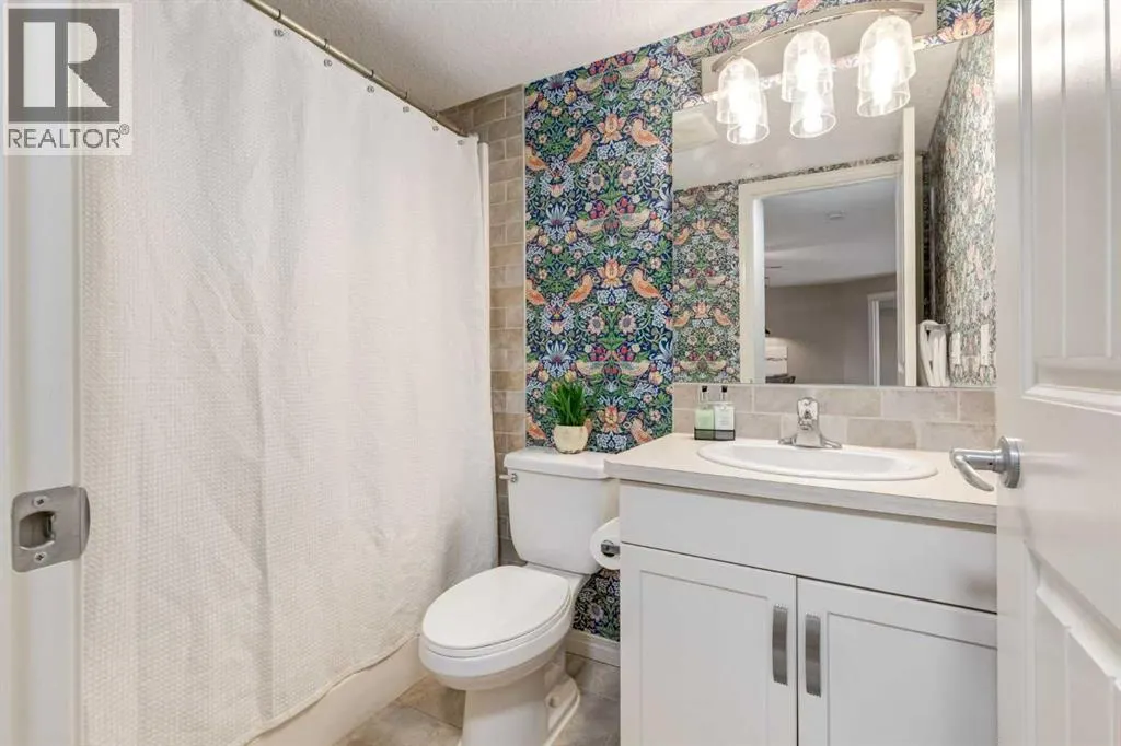 106, 102 Cranberry Park SE