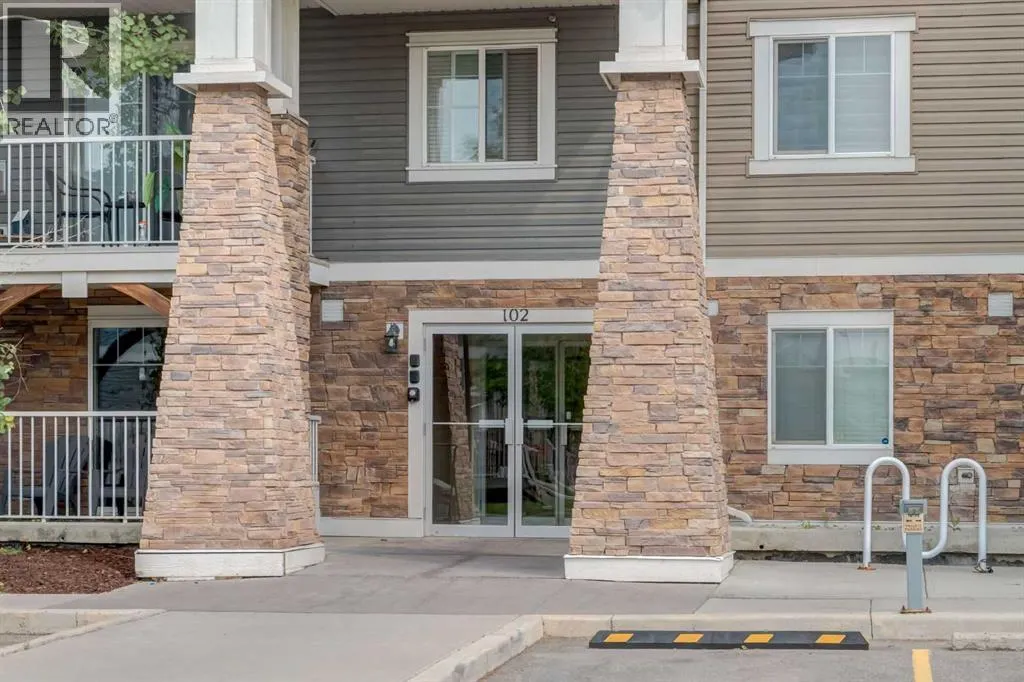 106, 102 Cranberry Park SE
