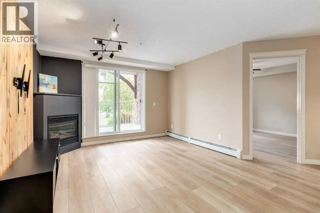 106, 102 Cranberry Park SE