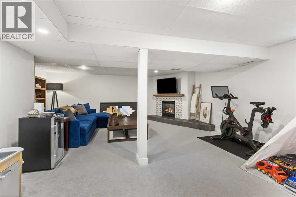 27 Gordon Drive SW