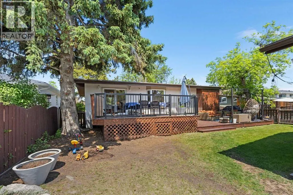 27 Gordon Drive SW