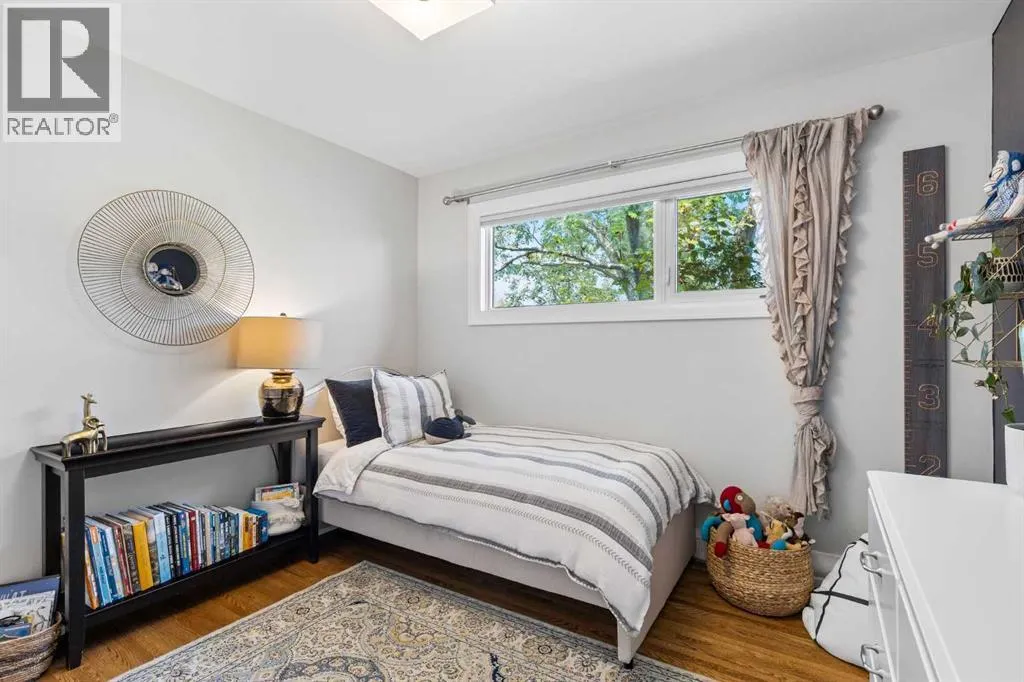 27 Gordon Drive SW