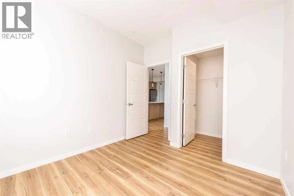 2401, 220 Seton Grove SE