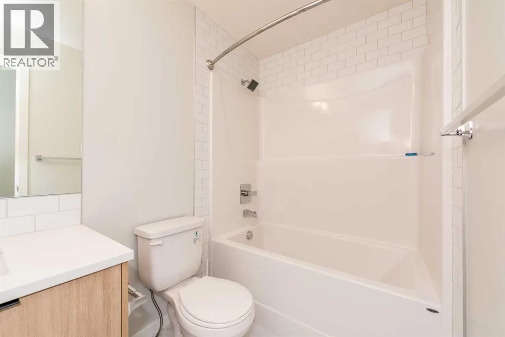 2401, 220 Seton Grove SE