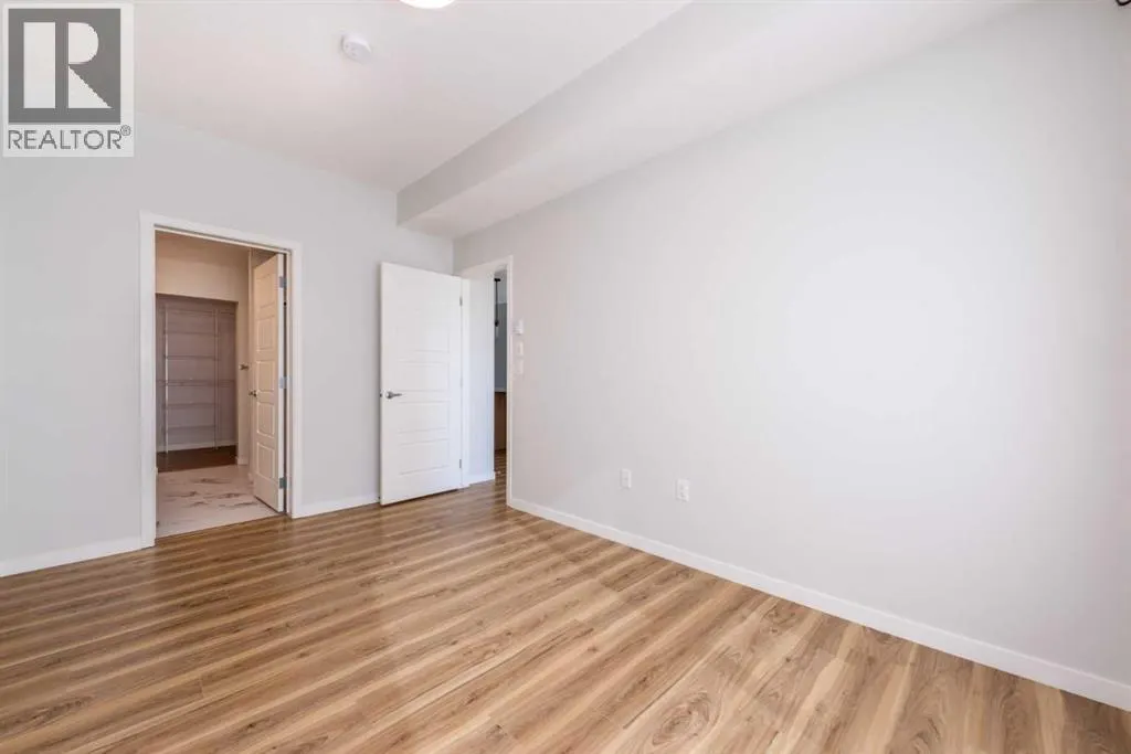 2401, 220 Seton Grove SE