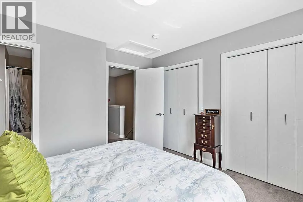 608 Drake Landing Wynd