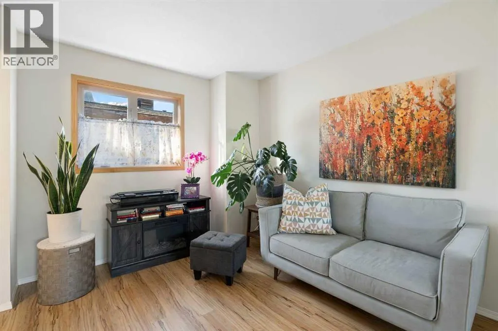 2, 601 4th Street