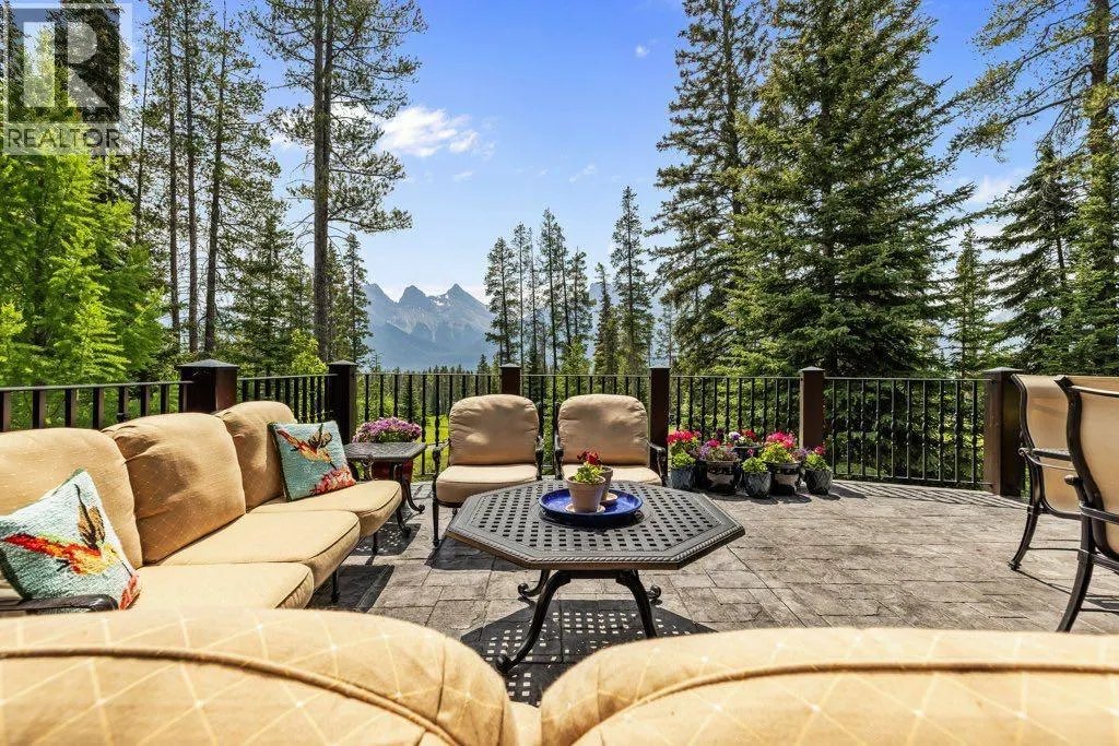 517 Silvertip Pointe
