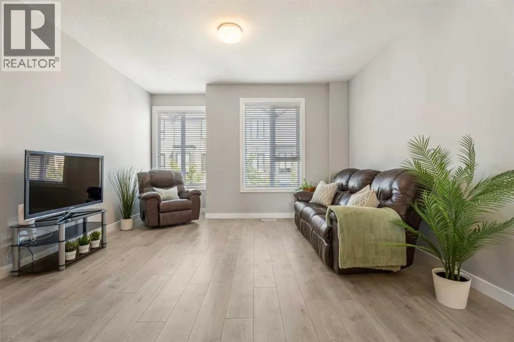 508 Drake Landing Wynd