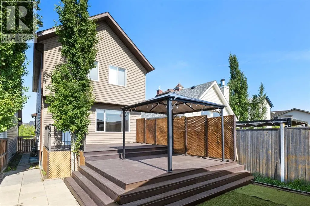 235 Auburn Bay Heights SE