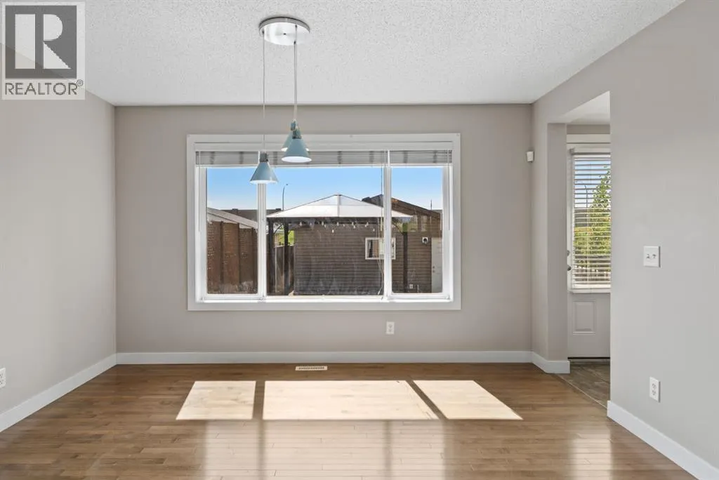 235 Auburn Bay Heights SE