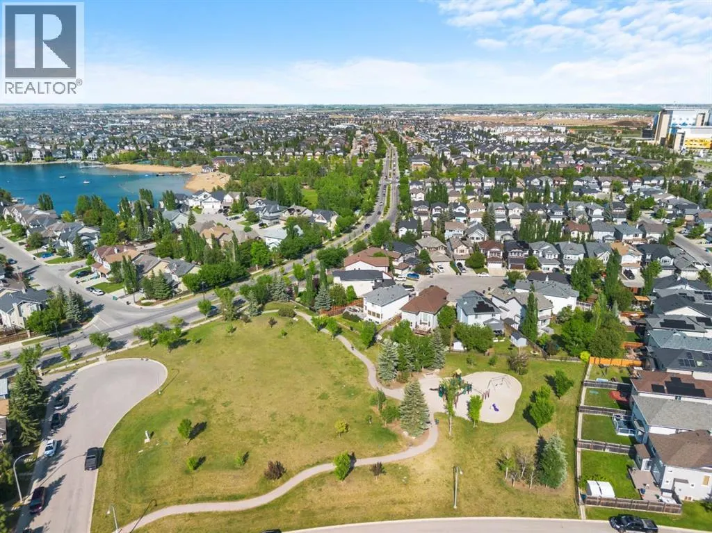 235 Auburn Bay Heights SE