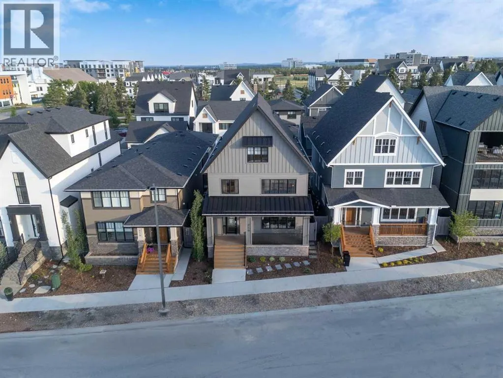 219 Calais Drive SW