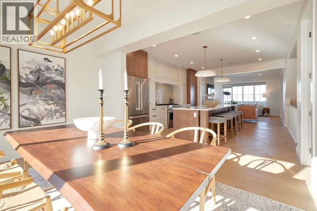 219 Calais Drive SW