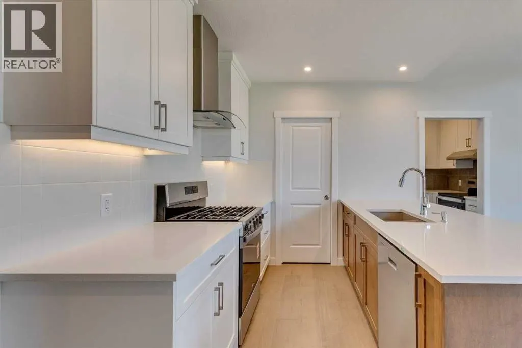105 Legacy Reach Crescent SE