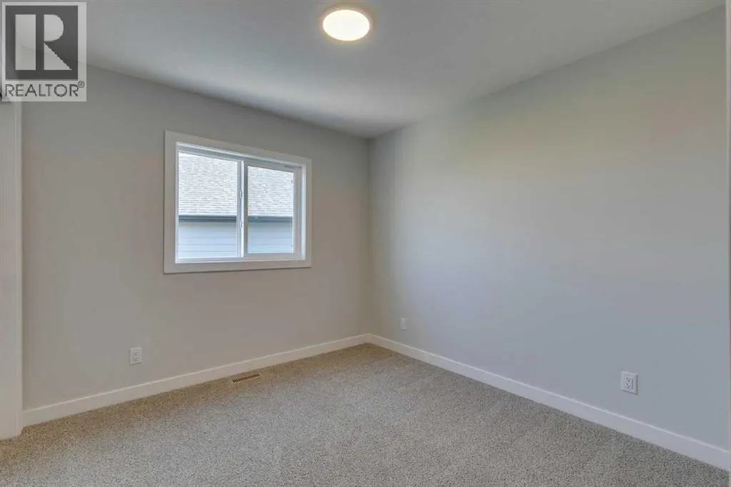 105 Legacy Reach Crescent SE