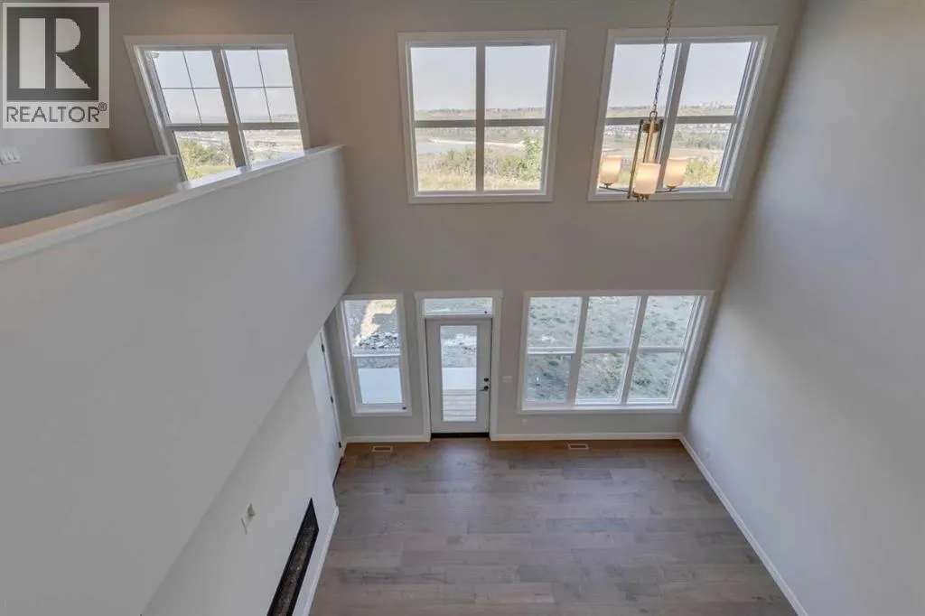 105 Legacy Reach Crescent SE