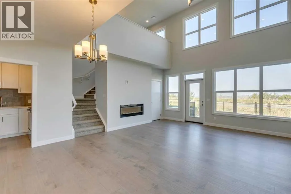 105 Legacy Reach Crescent SE