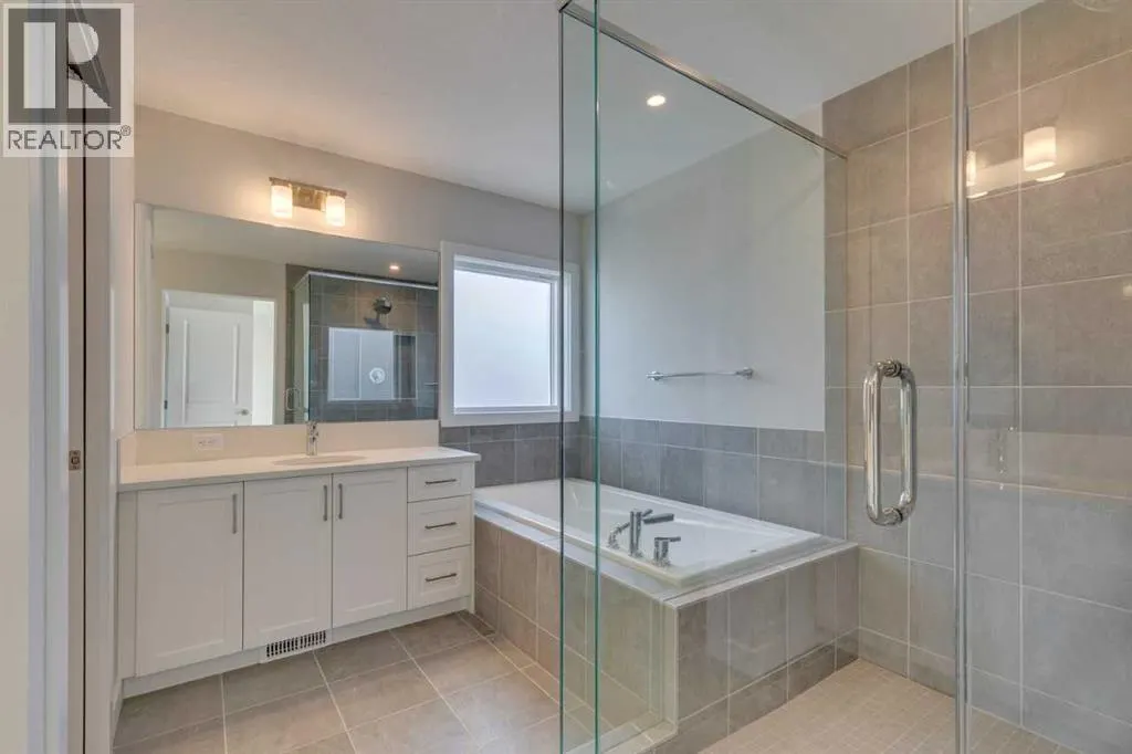 105 Legacy Reach Crescent SE