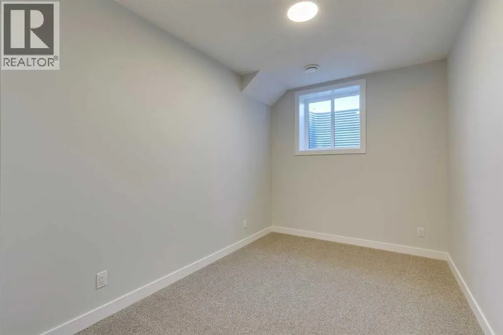 105 Legacy Reach Crescent SE