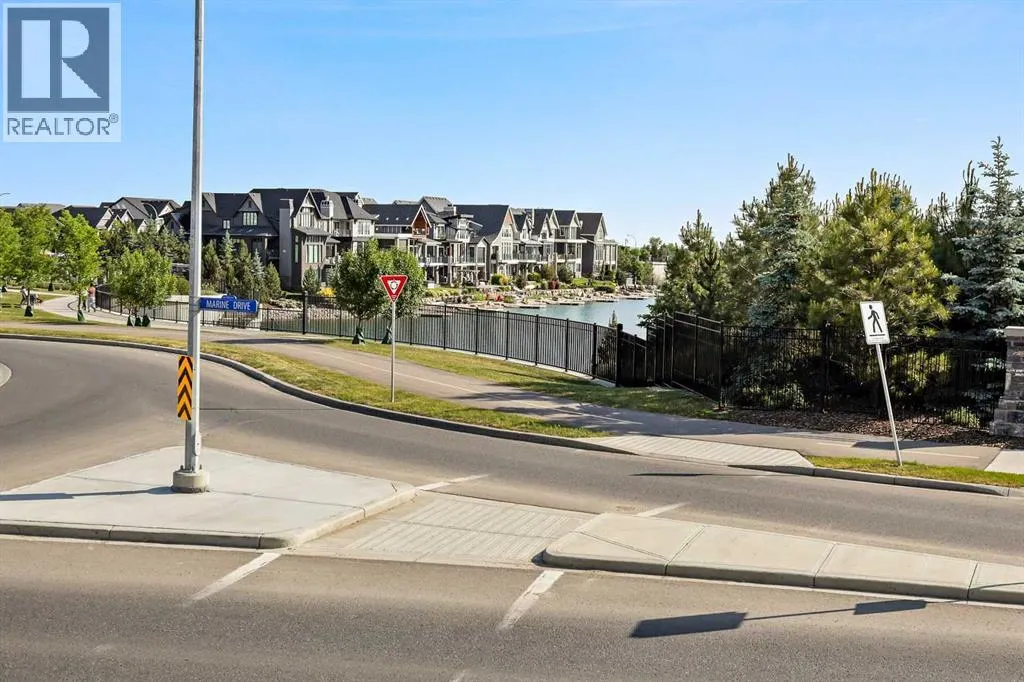 537 Marine Drive SE