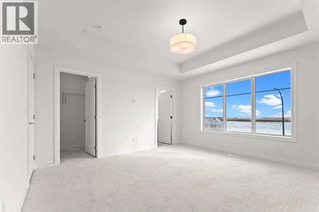 99 Raven Point SE