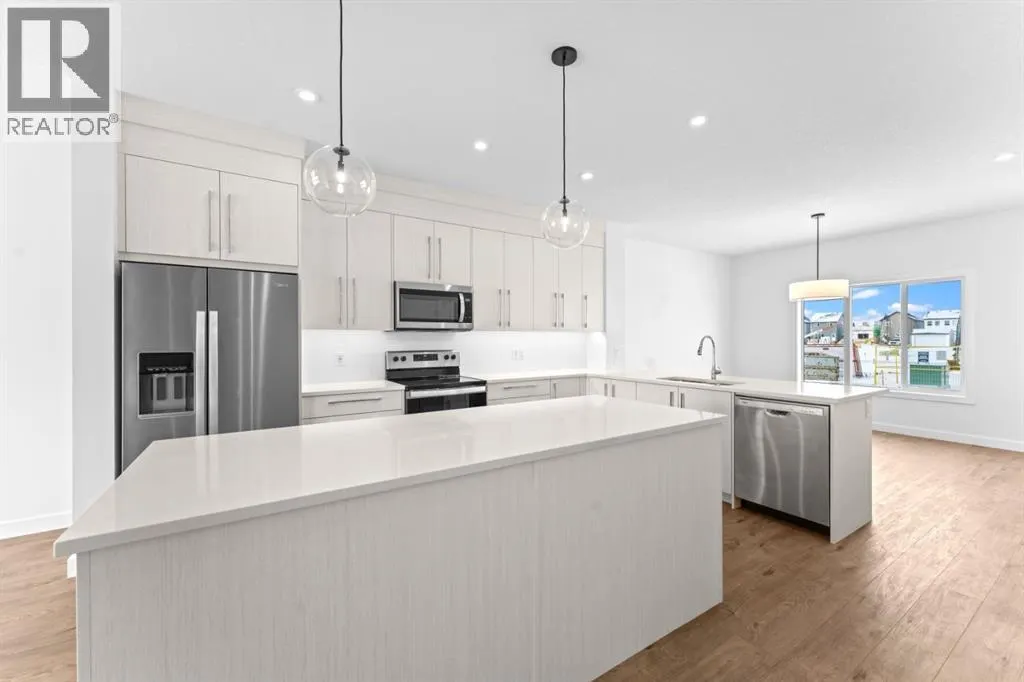 99 Raven Point SE