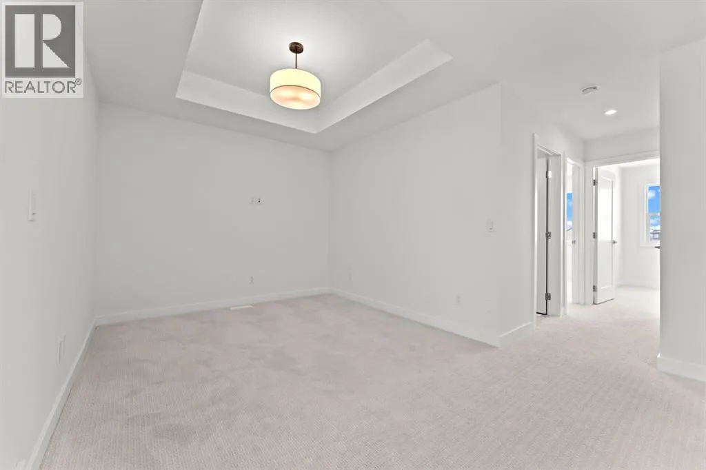 99 Raven Point SE