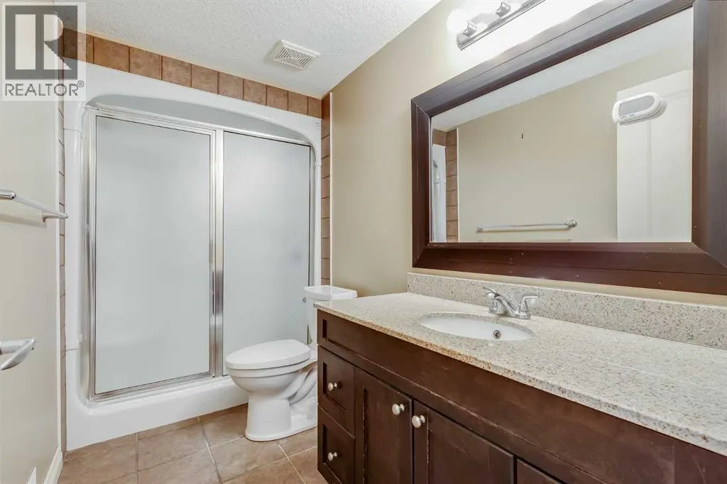 86 Springborough Green SW