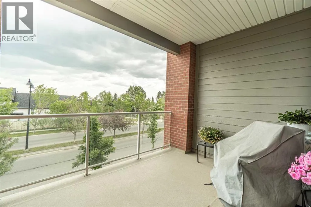 219, 15 Everstone Drive SW