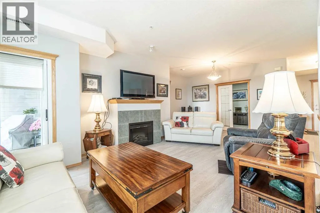 219, 15 Everstone Drive SW