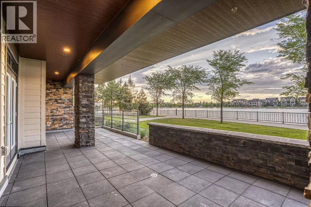 102, 29 Mahogany Circle SE