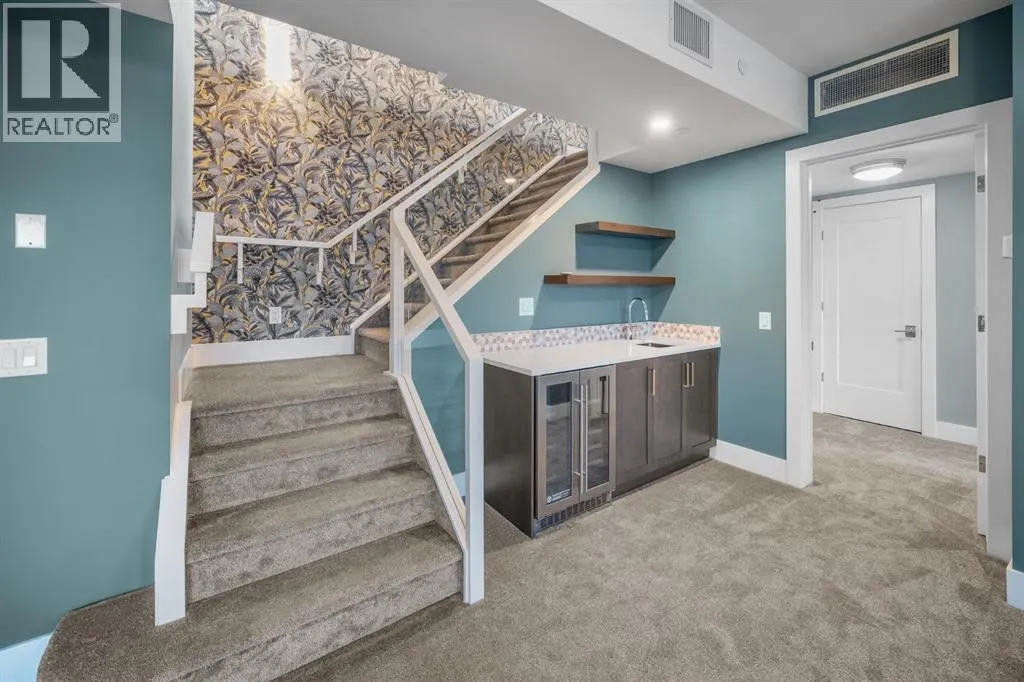 102, 29 Mahogany Circle SE