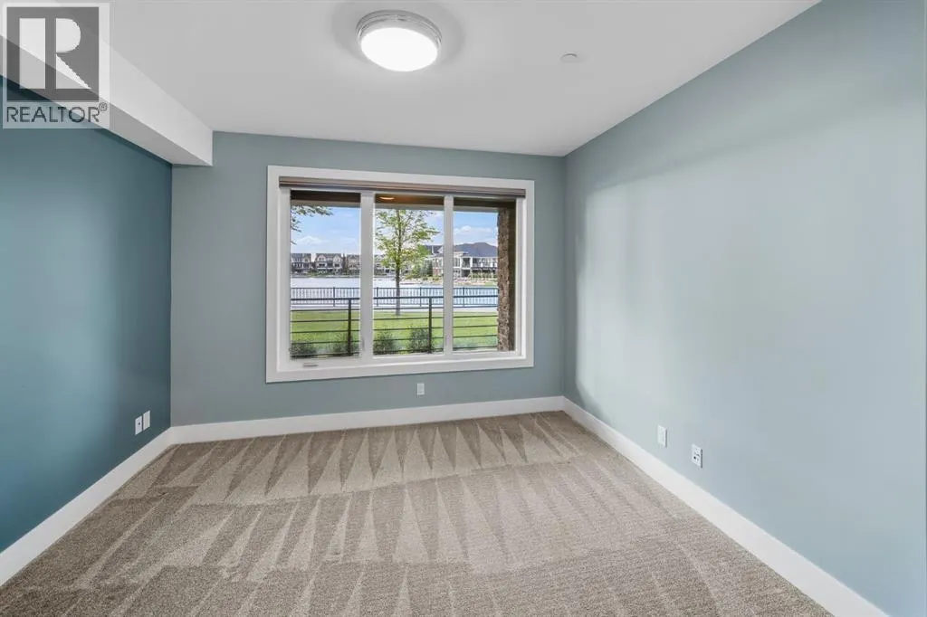 102, 29 Mahogany Circle SE