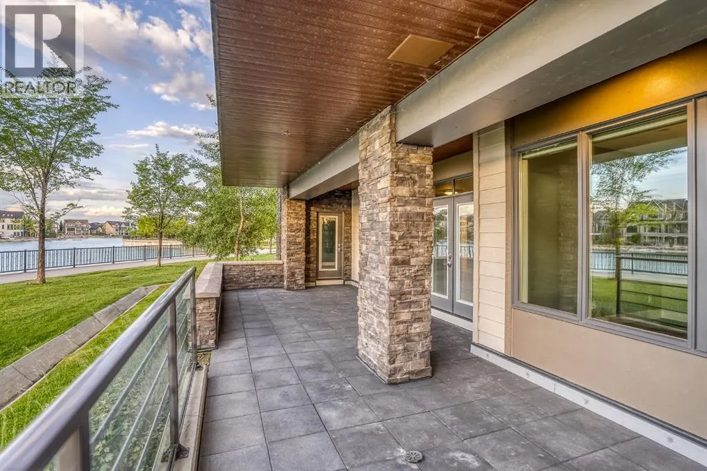 102, 29 Mahogany Circle SE
