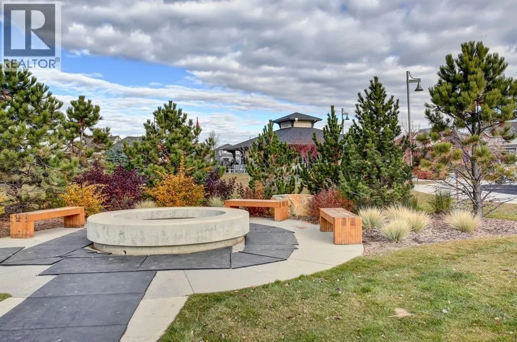101, 2231 Mahogany Boulevard SE