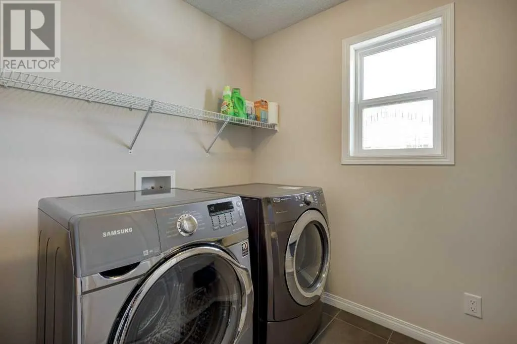 129 Walden Crescent SE