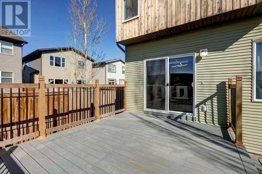 129 Walden Crescent SE