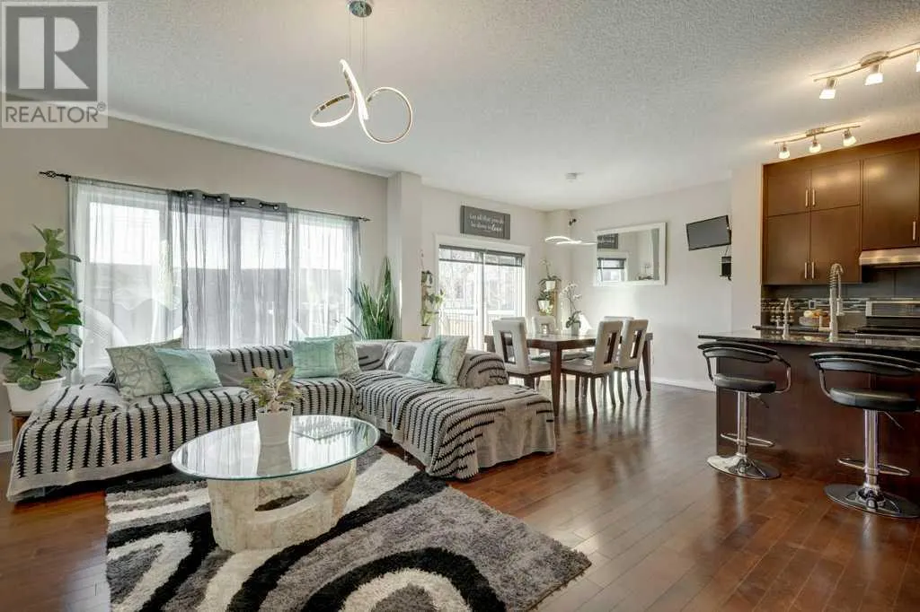 129 Walden Crescent SE