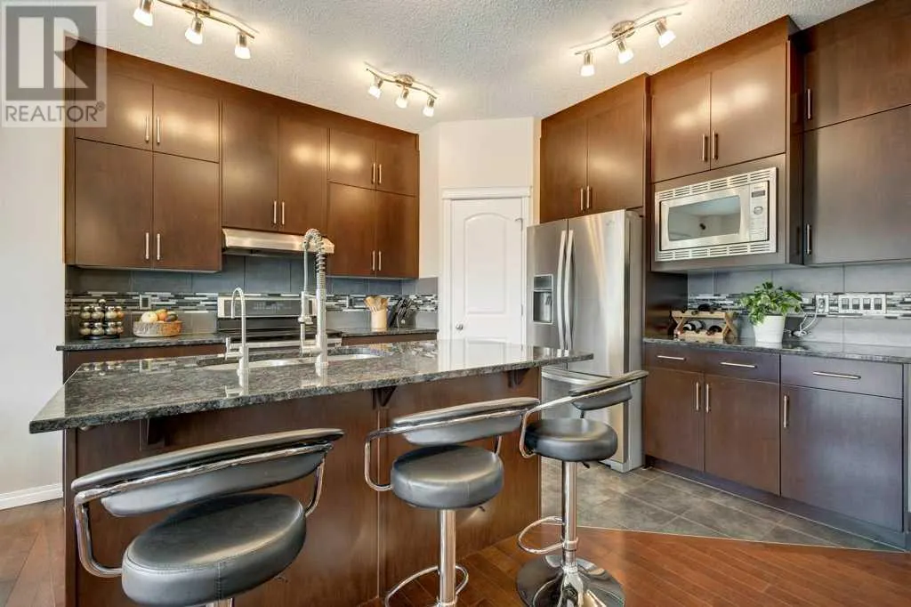 129 Walden Crescent SE
