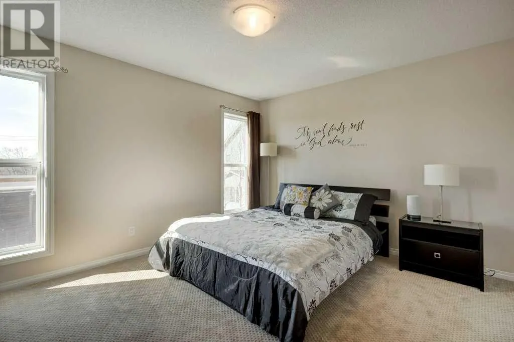 129 Walden Crescent SE