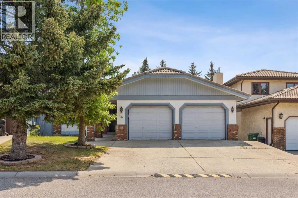 16 Edcath Mews NW