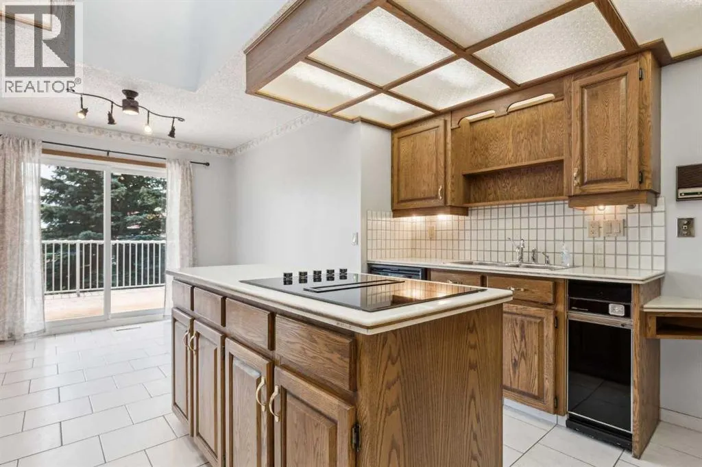 16 Edcath Mews NW