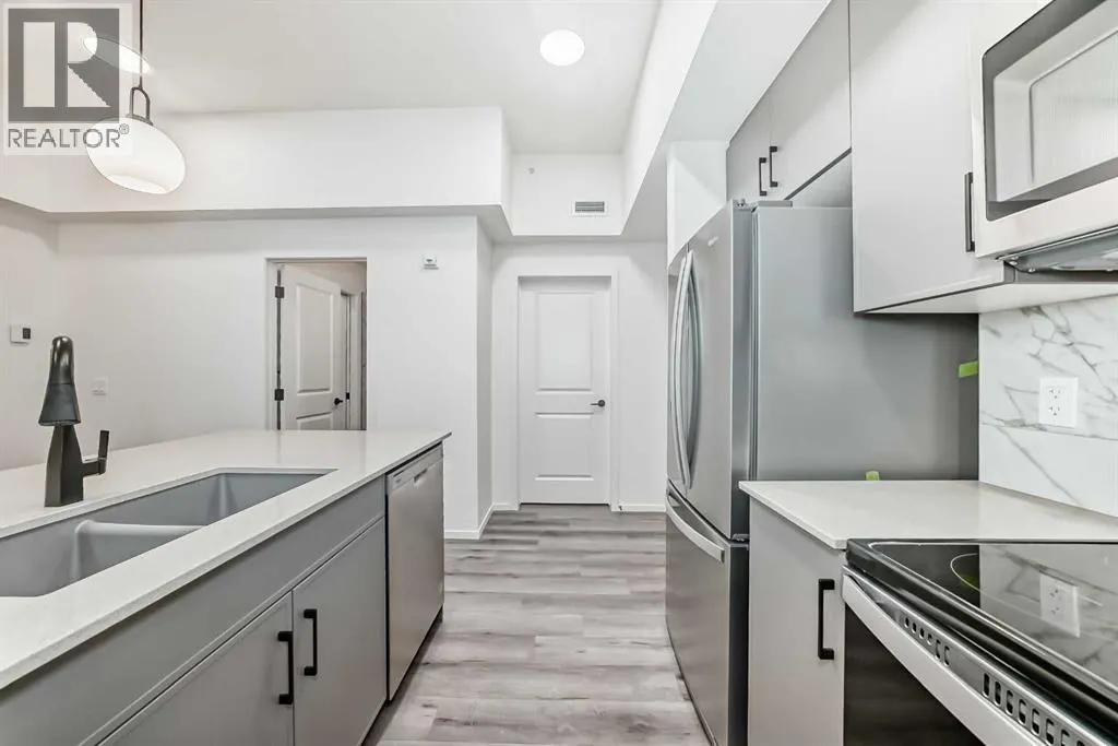 403, 140 Mahogany Street SE