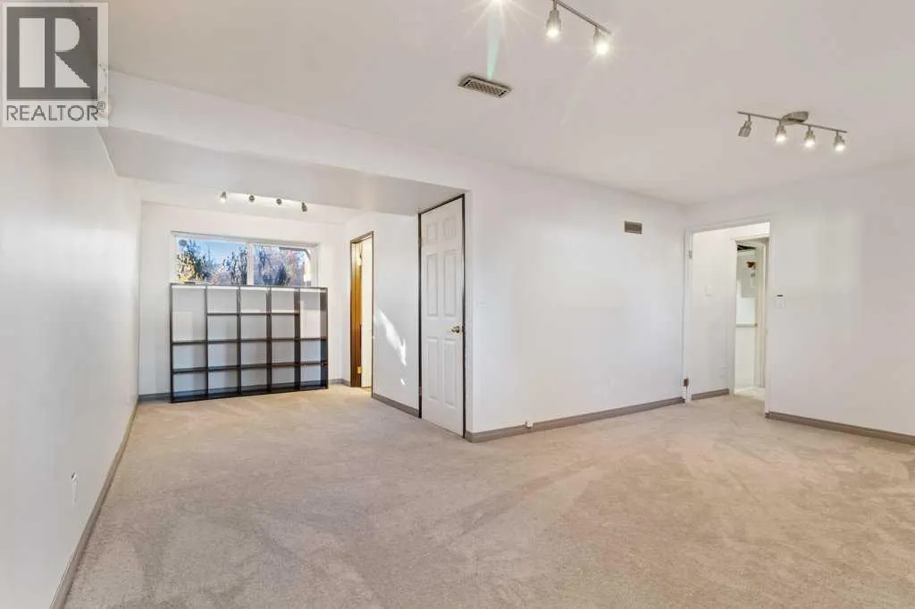 47 Martin Close