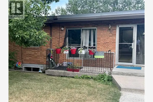 306, 4328 4 Street NW